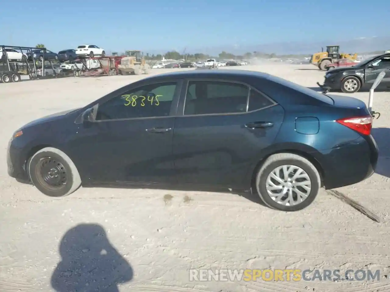 9 Photograph of a damaged car 2T1BURHE8KC136869 TOYOTA COROLLA 2019