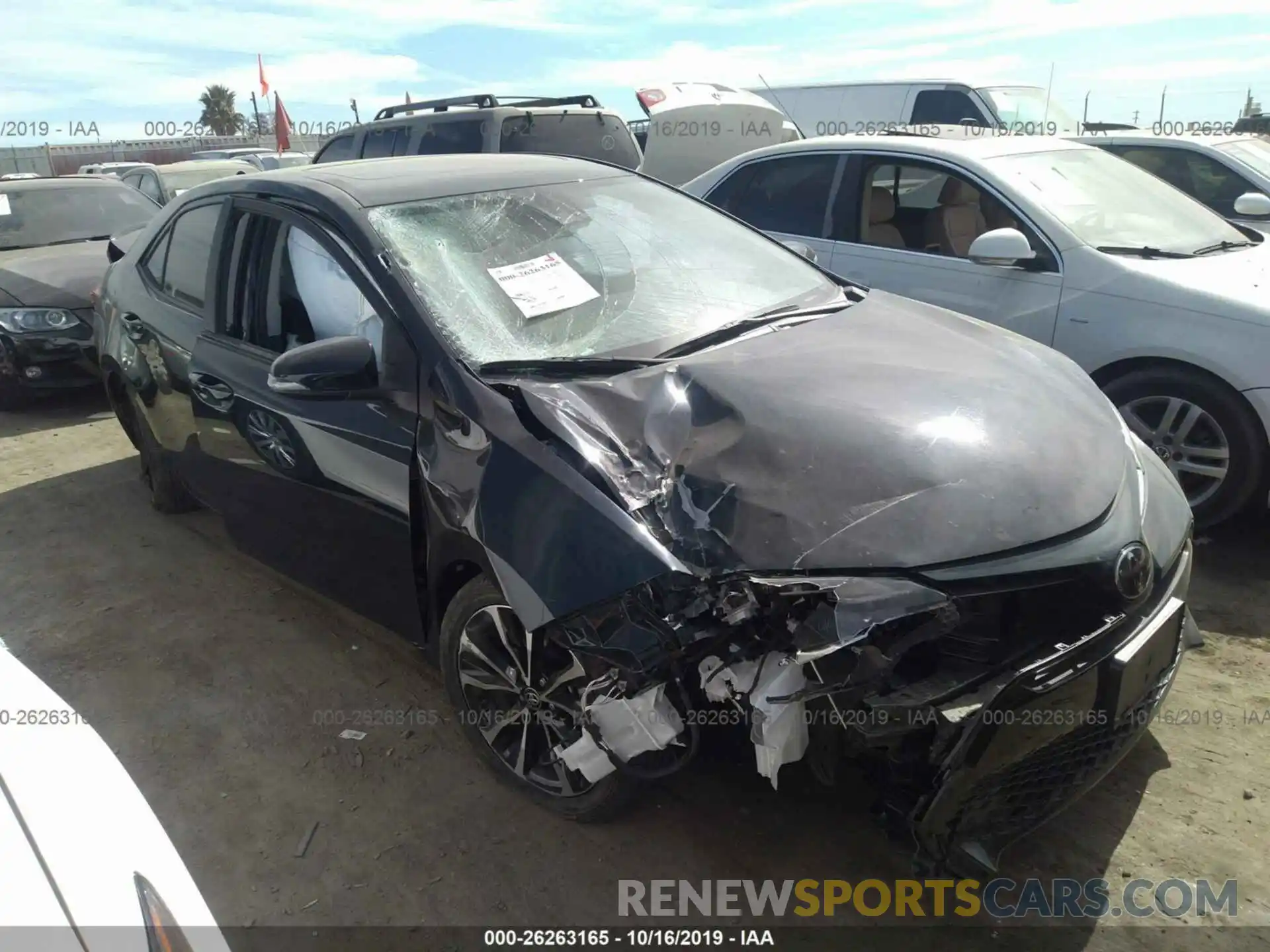 1 Photograph of a damaged car 2T1BURHE8KC137312 TOYOTA COROLLA 2019