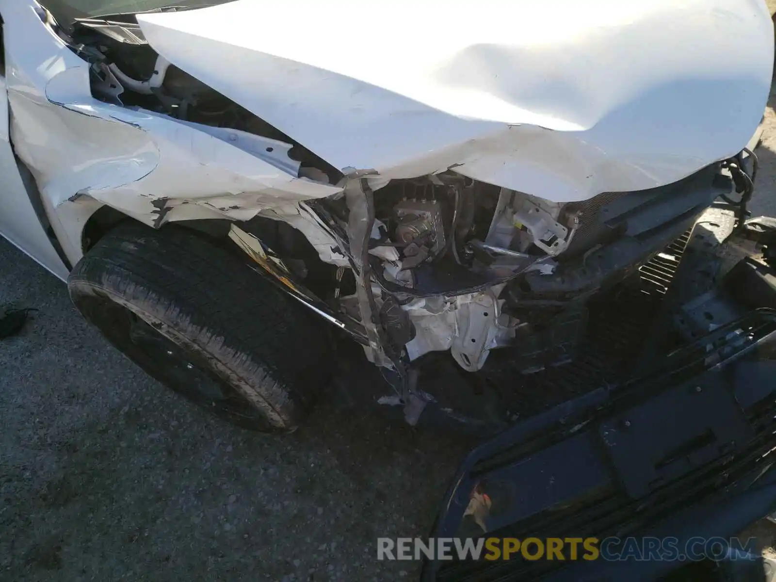 9 Фотография поврежденного автомобиля 2T1BURHE8KC137603 TOYOTA COROLLA 2019