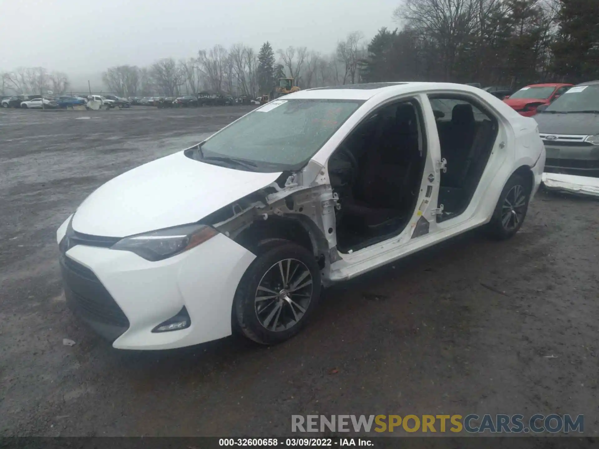 2 Photograph of a damaged car 2T1BURHE8KC138475 TOYOTA COROLLA 2019