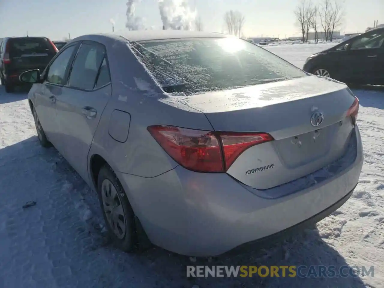 3 Photograph of a damaged car 2T1BURHE8KC138816 TOYOTA COROLLA 2019