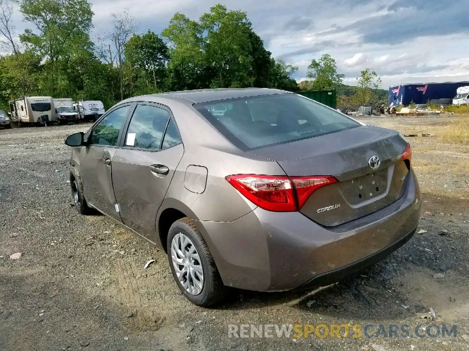 3 Photograph of a damaged car 2T1BURHE8KC139884 TOYOTA COROLLA 2019