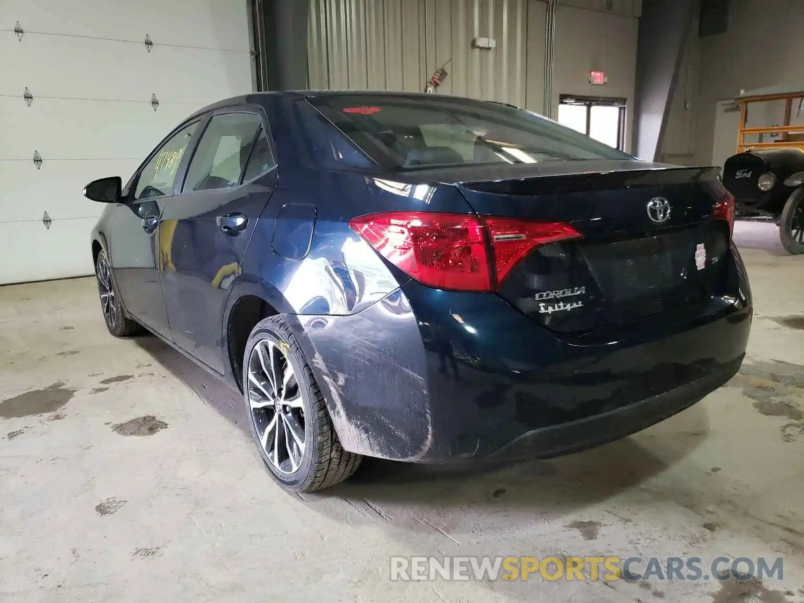 3 Photograph of a damaged car 2T1BURHE8KC140761 TOYOTA COROLLA 2019