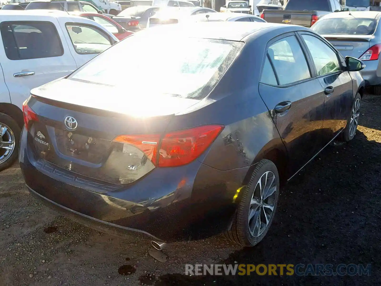 4 Photograph of a damaged car 2T1BURHE8KC141313 TOYOTA COROLLA 2019