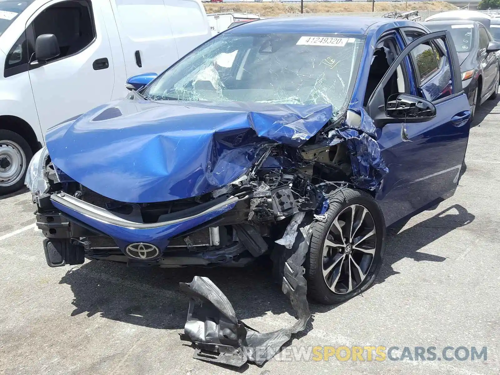 2 Photograph of a damaged car 2T1BURHE8KC141649 TOYOTA COROLLA 2019