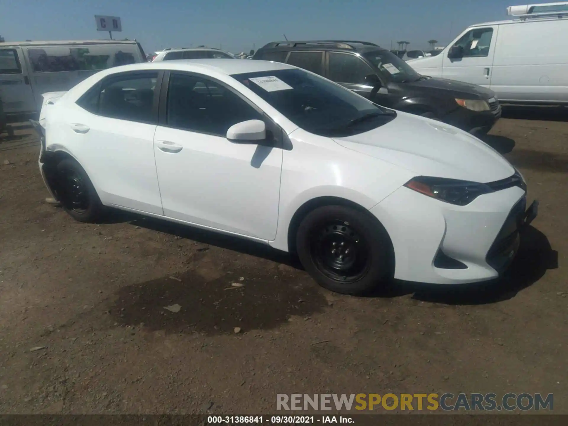 1 Photograph of a damaged car 2T1BURHE8KC142039 TOYOTA COROLLA 2019