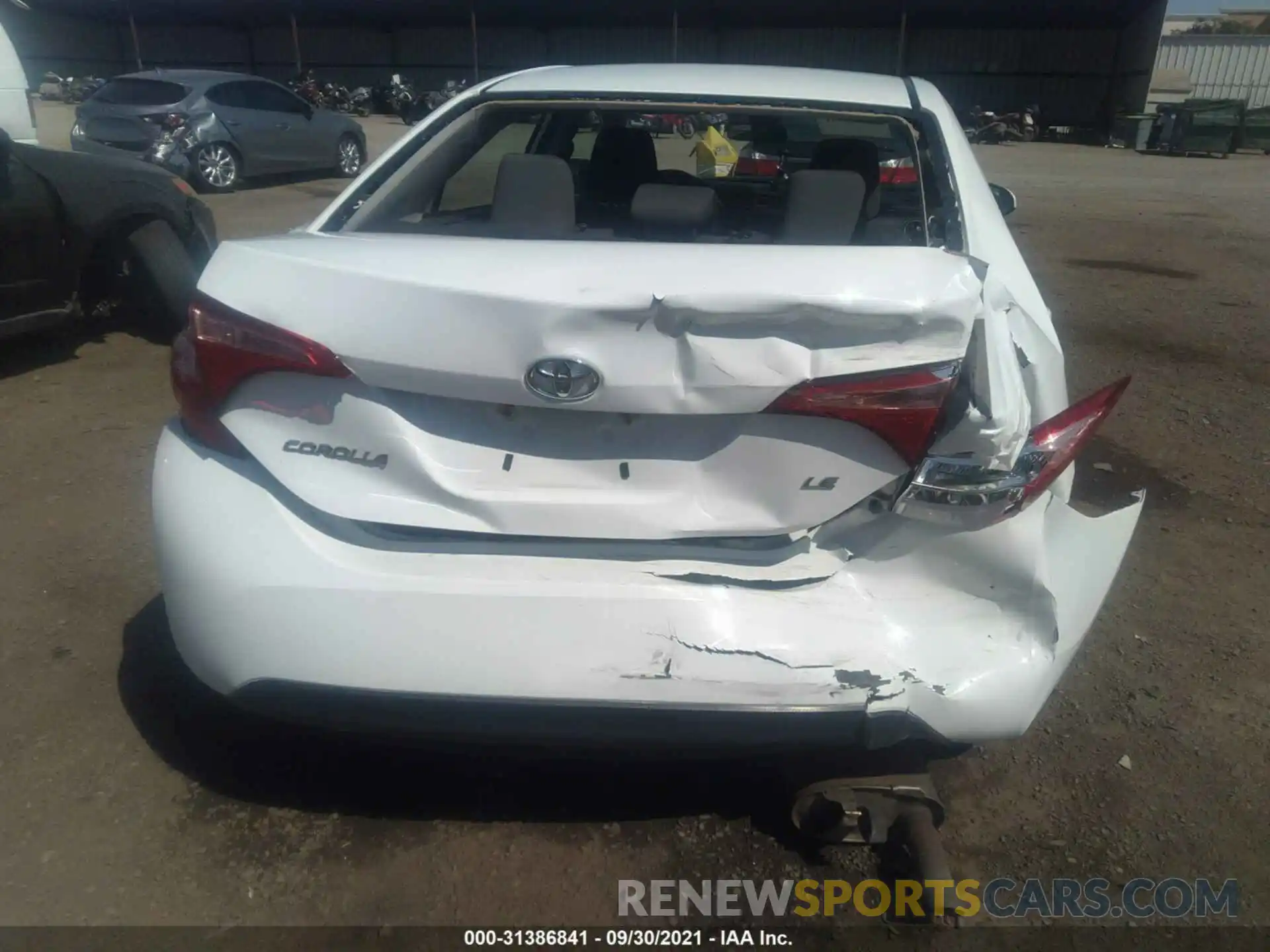 6 Photograph of a damaged car 2T1BURHE8KC142039 TOYOTA COROLLA 2019