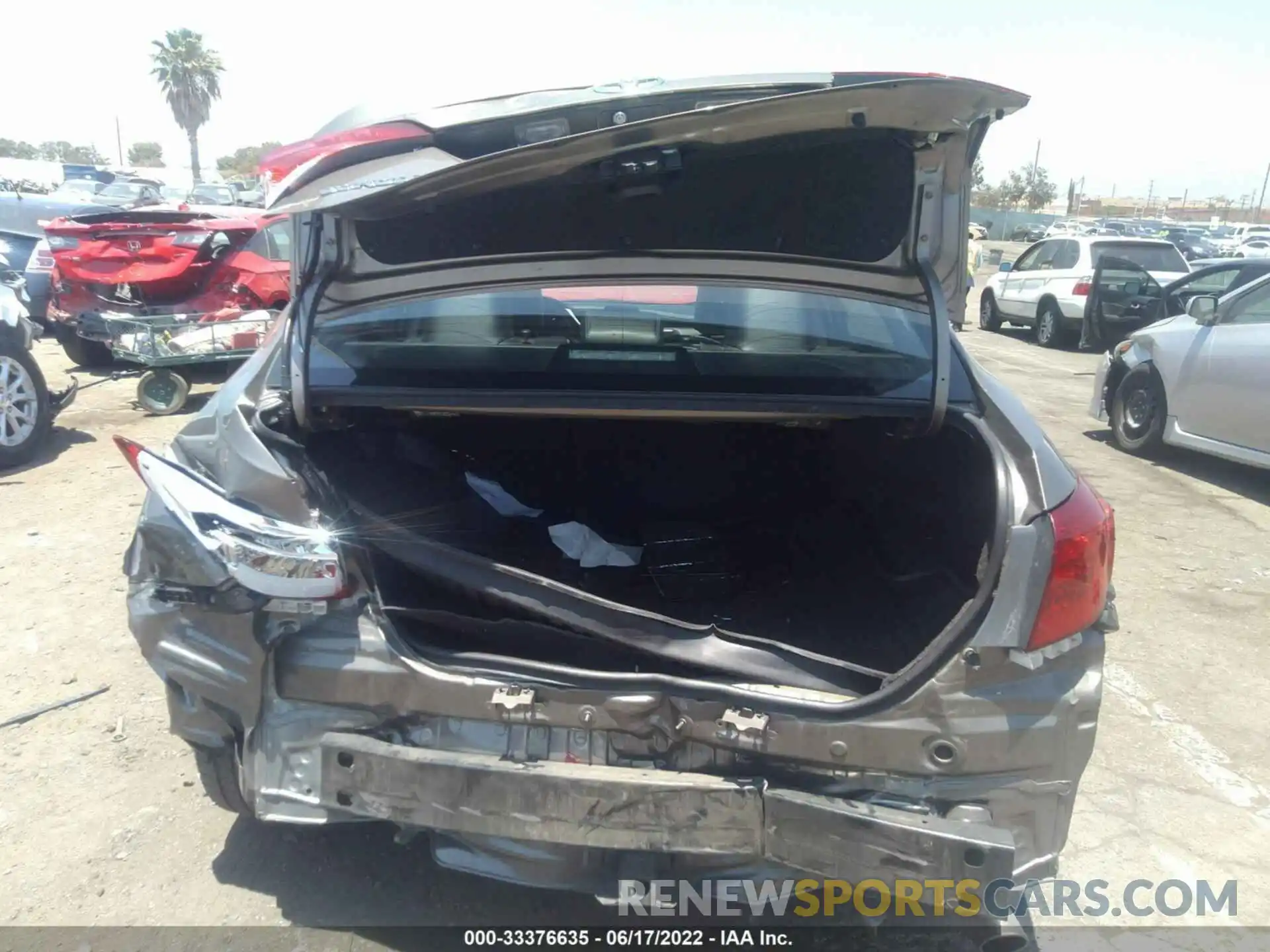 6 Photograph of a damaged car 2T1BURHE8KC142316 TOYOTA COROLLA 2019