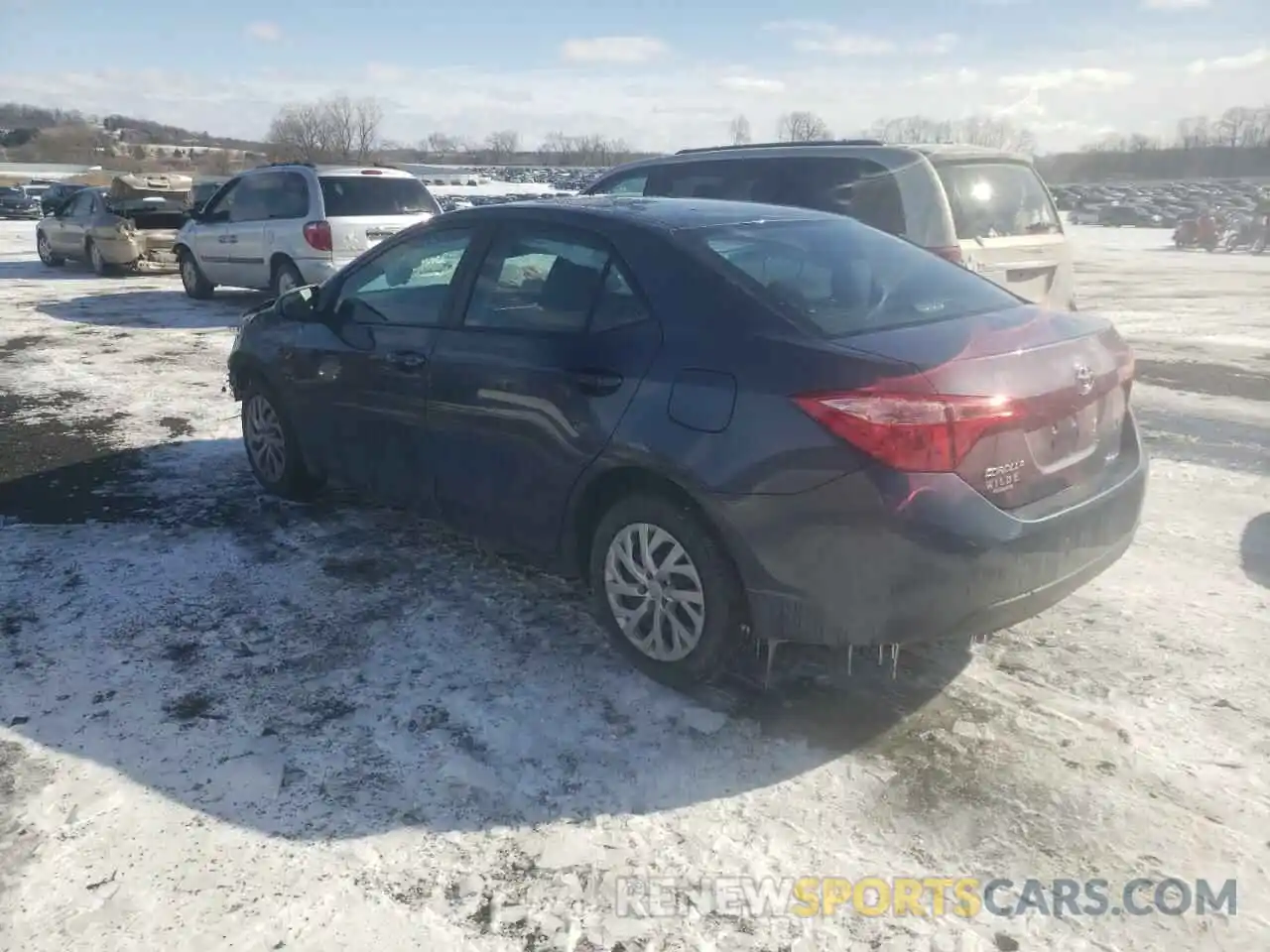 3 Photograph of a damaged car 2T1BURHE8KC142669 TOYOTA COROLLA 2019