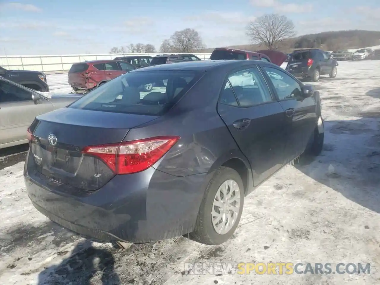 4 Photograph of a damaged car 2T1BURHE8KC142669 TOYOTA COROLLA 2019