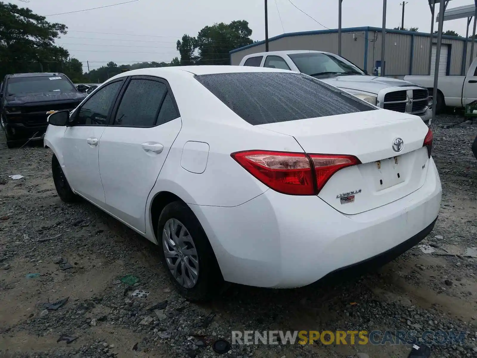 3 Photograph of a damaged car 2T1BURHE8KC142901 TOYOTA COROLLA 2019