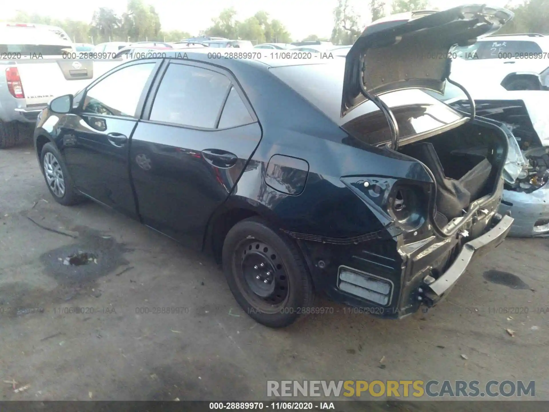 3 Photograph of a damaged car 2T1BURHE8KC143241 TOYOTA COROLLA 2019