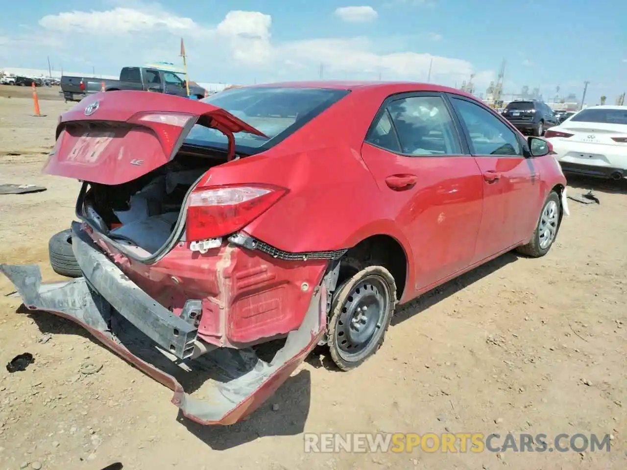 4 Photograph of a damaged car 2T1BURHE8KC143269 TOYOTA COROLLA 2019