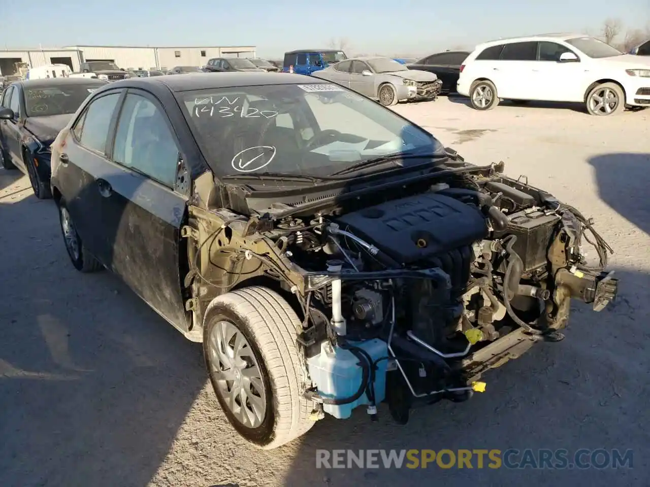 1 Photograph of a damaged car 2T1BURHE8KC143420 TOYOTA COROLLA 2019