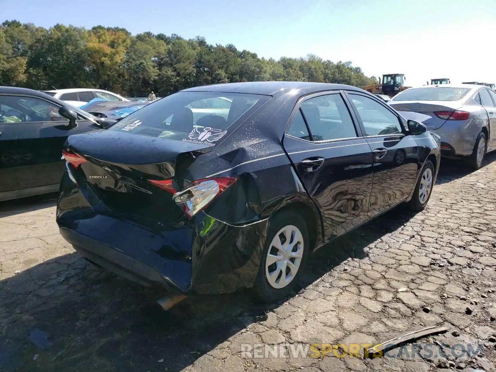 4 Photograph of a damaged car 2T1BURHE8KC146236 TOYOTA COROLLA 2019