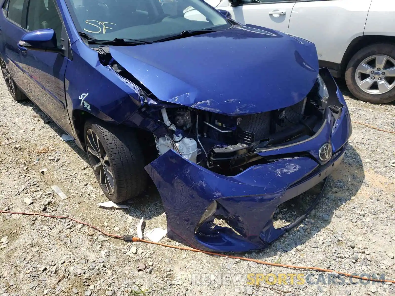 9 Photograph of a damaged car 2T1BURHE8KC146916 TOYOTA COROLLA 2019