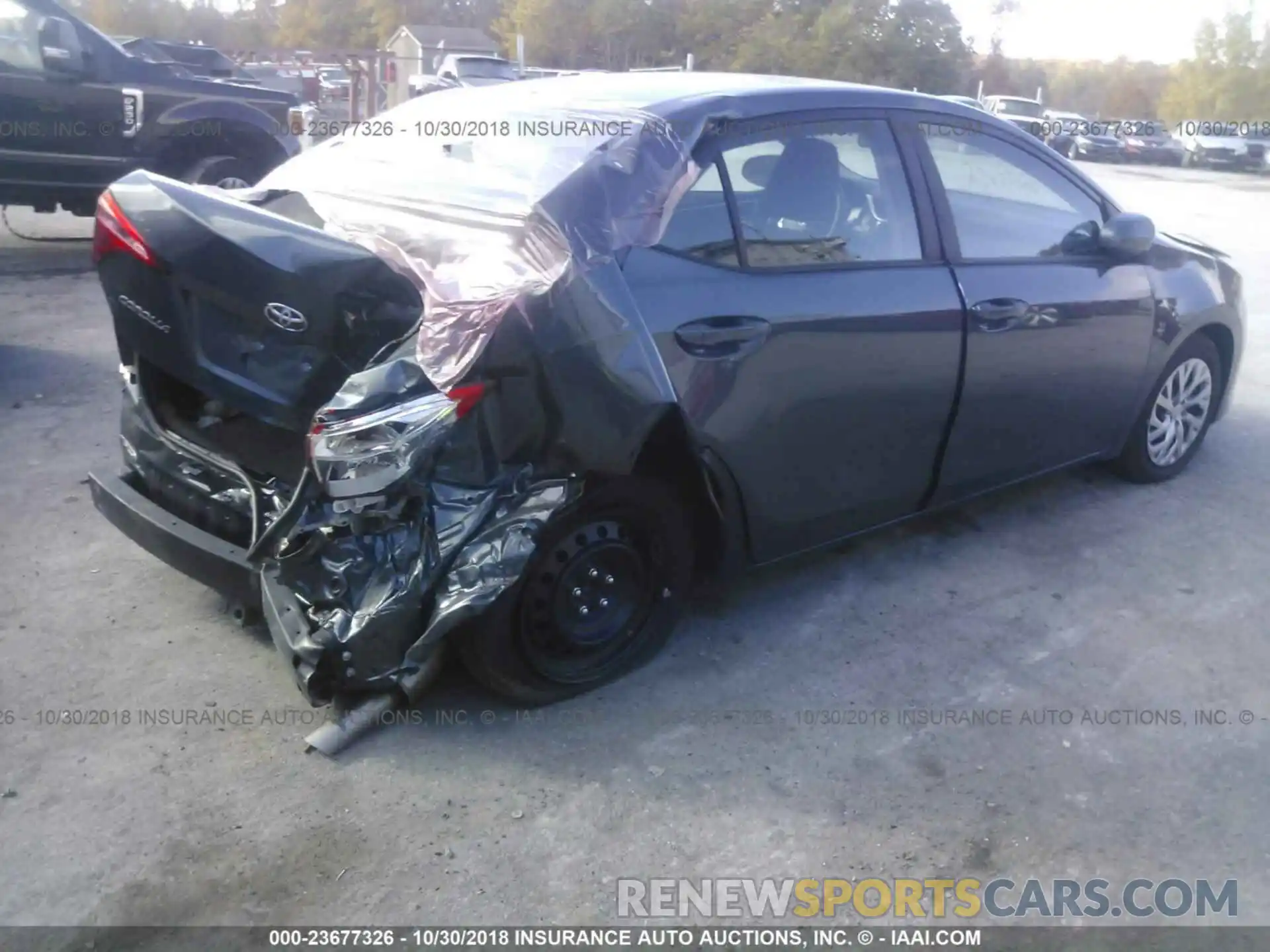 4 Photograph of a damaged car 2T1BURHE8KC147452 Toyota Corolla 2019