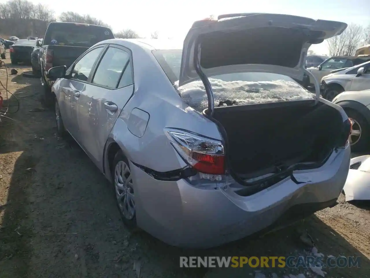 3 Photograph of a damaged car 2T1BURHE8KC147550 TOYOTA COROLLA 2019