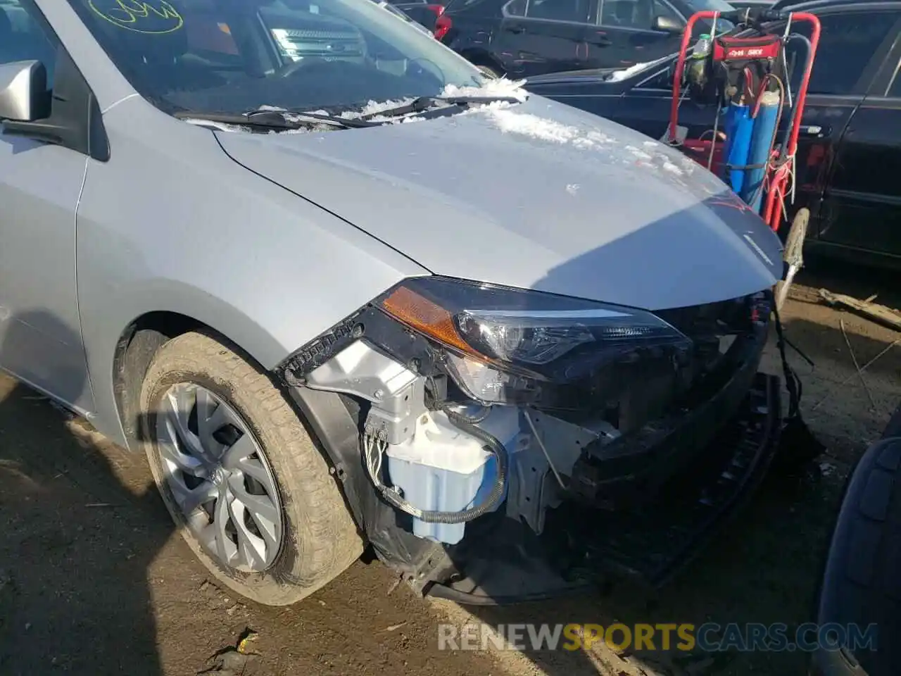 9 Photograph of a damaged car 2T1BURHE8KC147550 TOYOTA COROLLA 2019