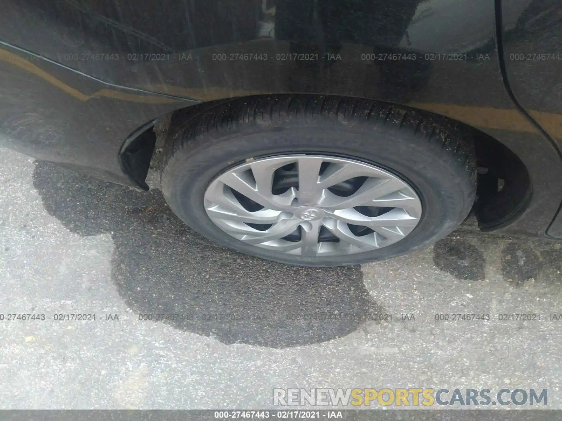 14 Photograph of a damaged car 2T1BURHE8KC148102 TOYOTA COROLLA 2019