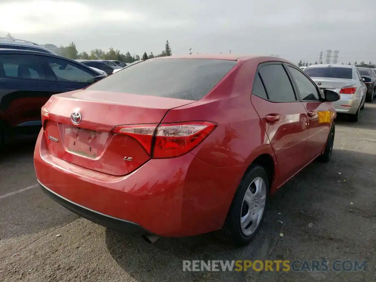 4 Photograph of a damaged car 2T1BURHE8KC148679 TOYOTA COROLLA 2019