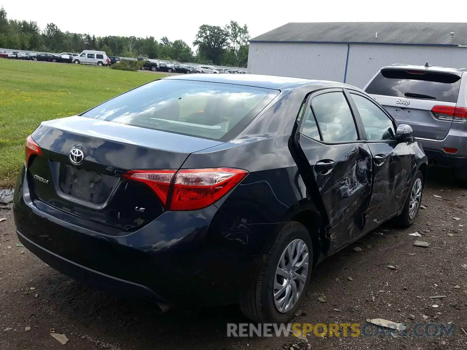 4 Photograph of a damaged car 2T1BURHE8KC148701 TOYOTA COROLLA 2019