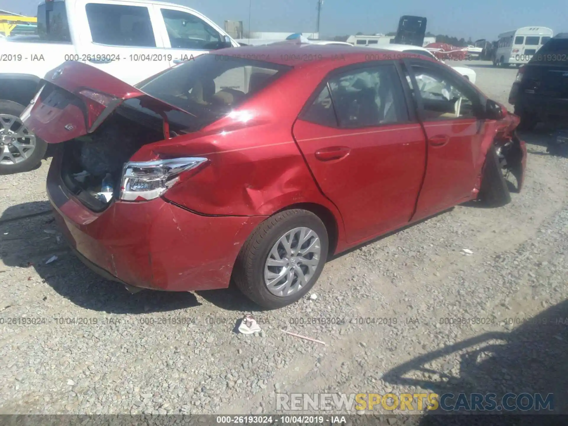 4 Photograph of a damaged car 2T1BURHE8KC149055 TOYOTA COROLLA 2019