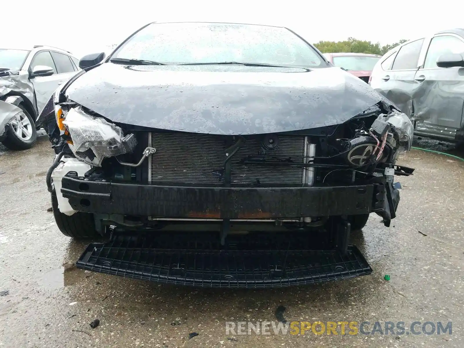 9 Photograph of a damaged car 2T1BURHE8KC149153 TOYOTA COROLLA 2019