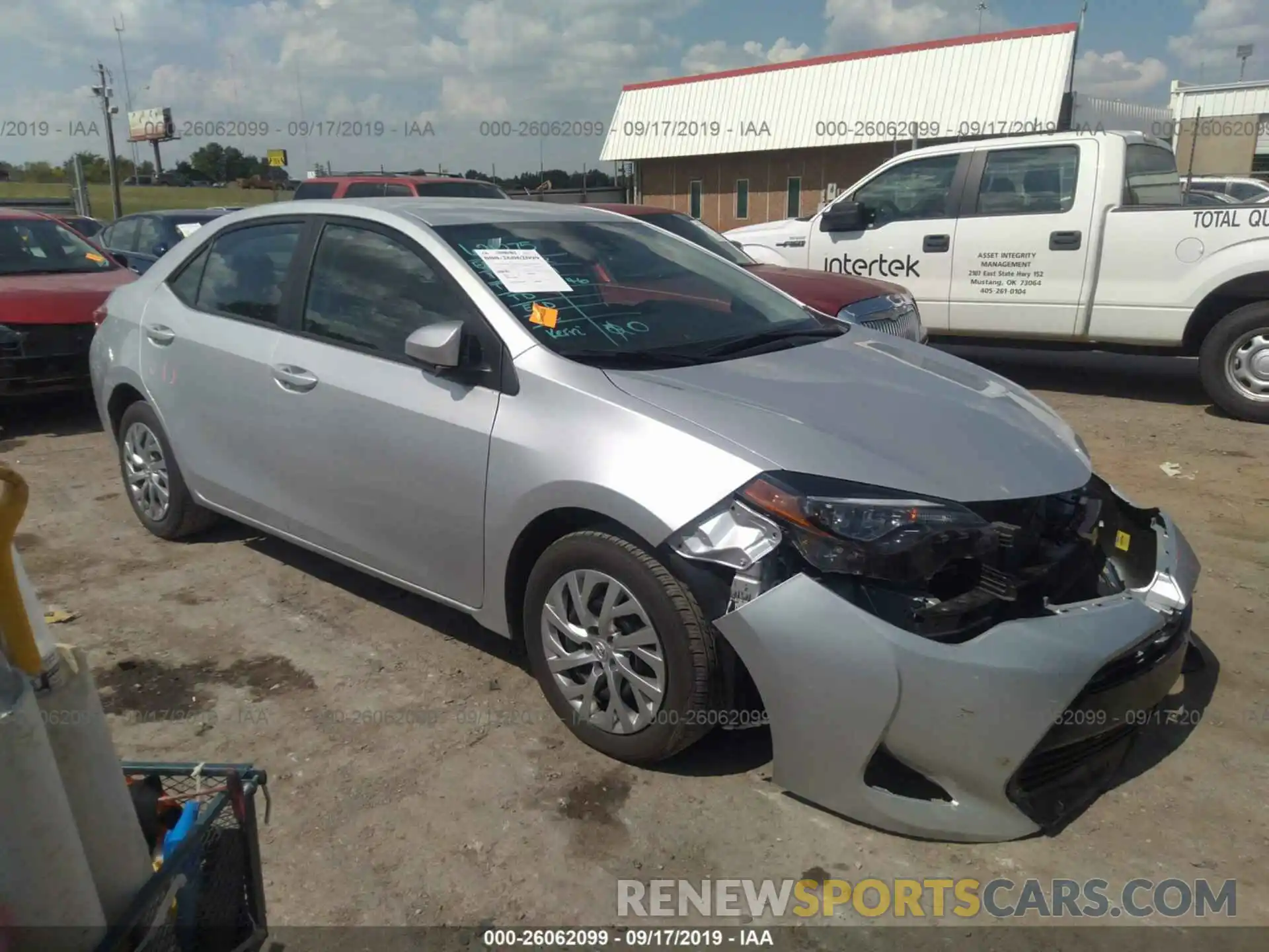 1 Photograph of a damaged car 2T1BURHE8KC149914 TOYOTA COROLLA 2019