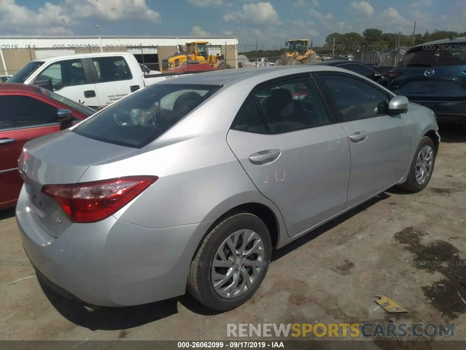 4 Photograph of a damaged car 2T1BURHE8KC149914 TOYOTA COROLLA 2019