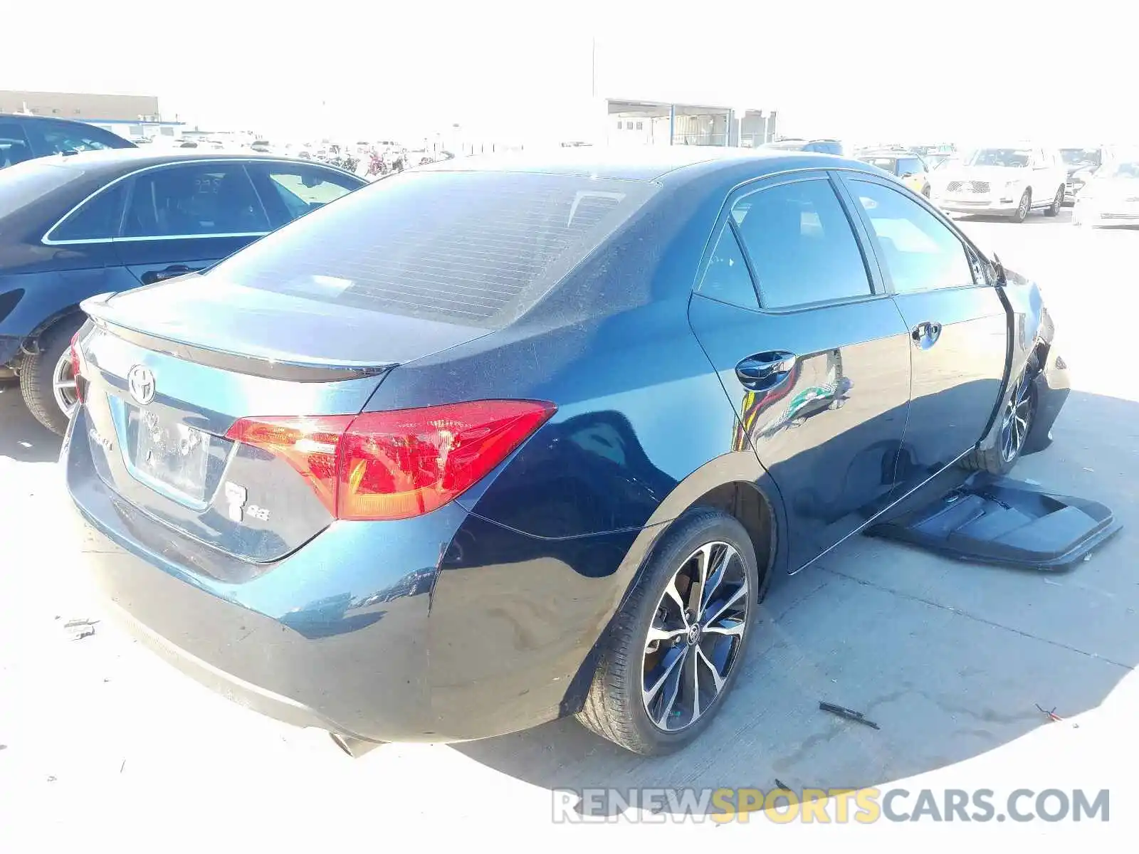 4 Photograph of a damaged car 2T1BURHE8KC151758 TOYOTA COROLLA 2019