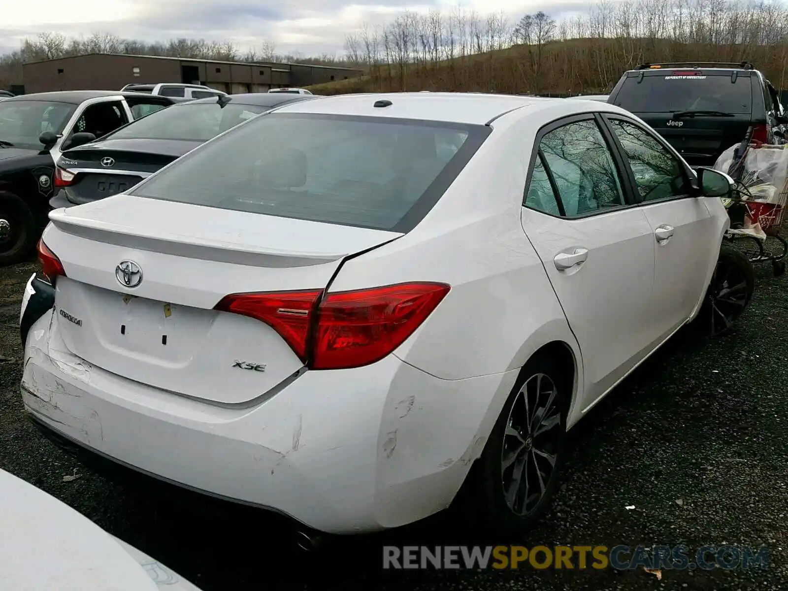 4 Photograph of a damaged car 2T1BURHE8KC154451 TOYOTA COROLLA 2019