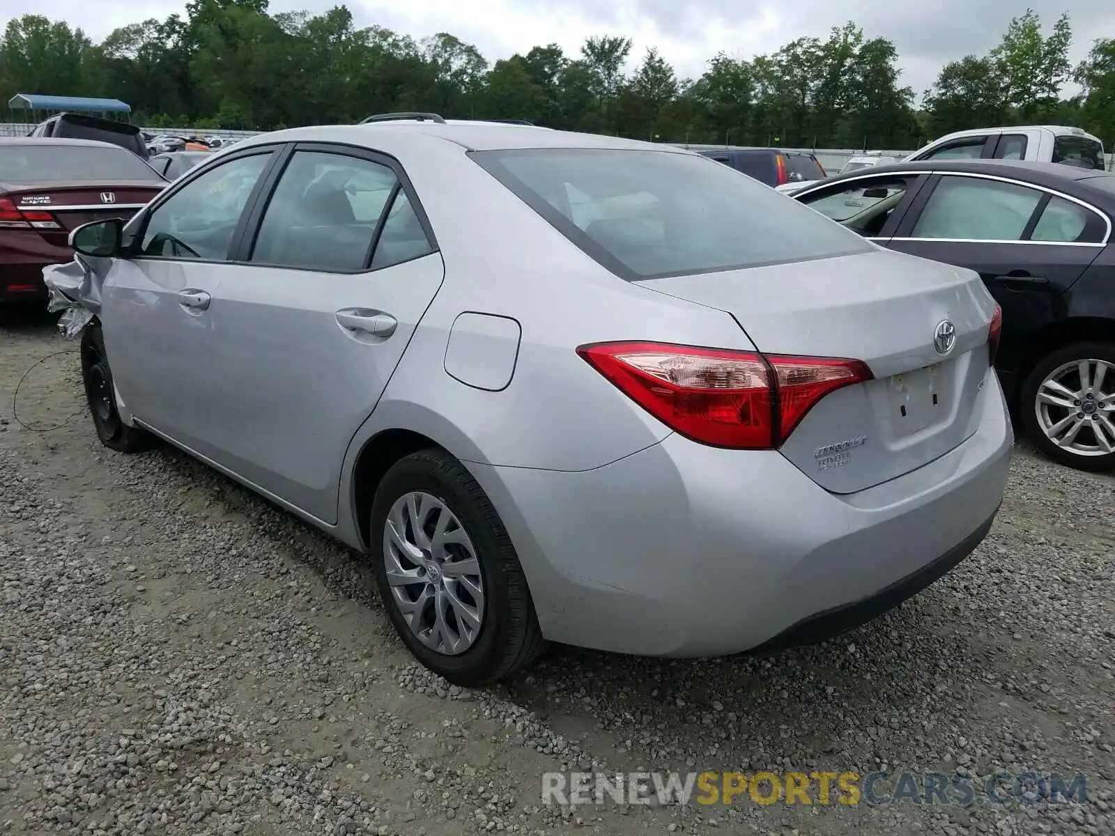 3 Photograph of a damaged car 2T1BURHE8KC155017 TOYOTA COROLLA 2019