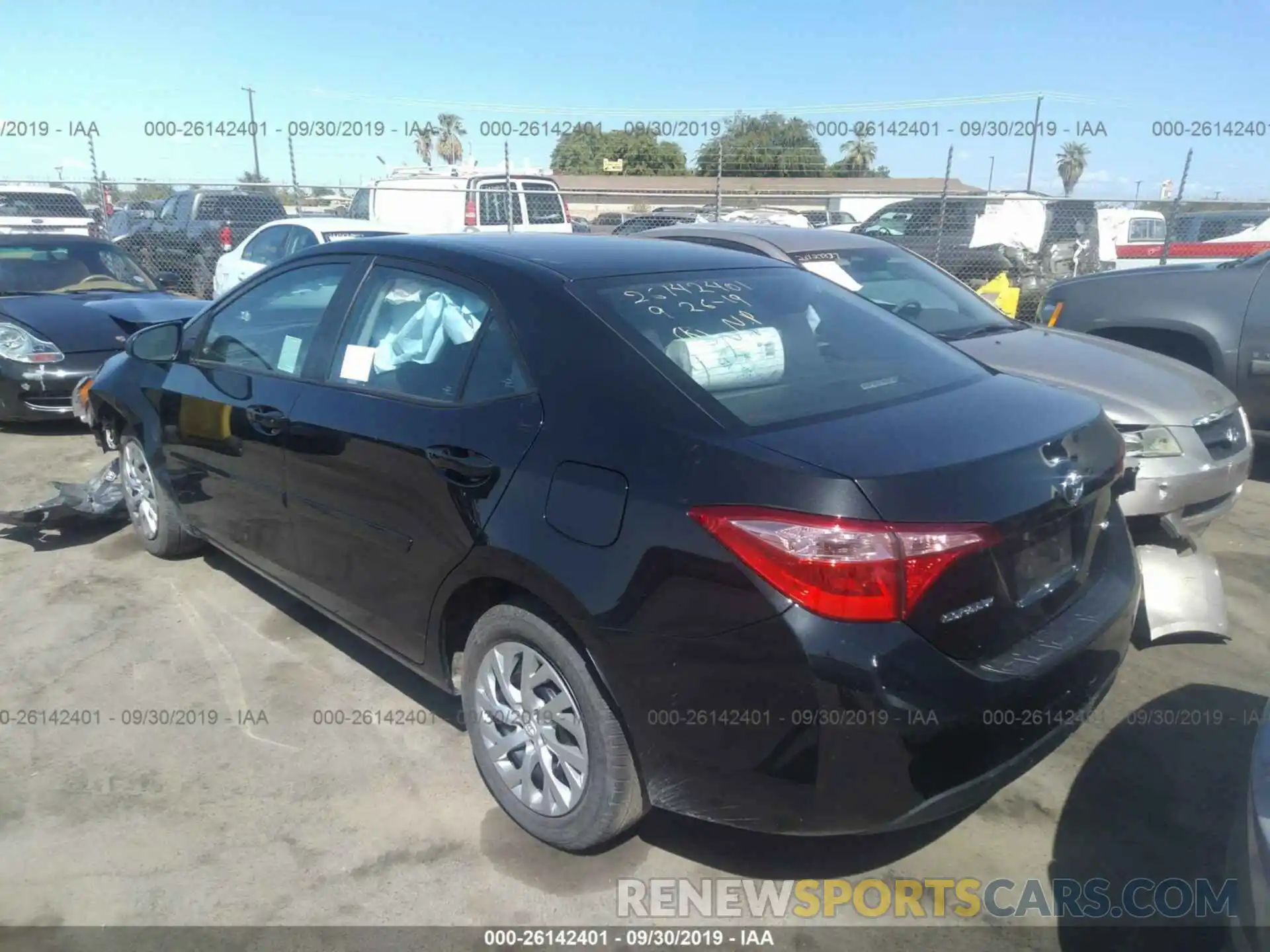 3 Photograph of a damaged car 2T1BURHE8KC156152 TOYOTA COROLLA 2019