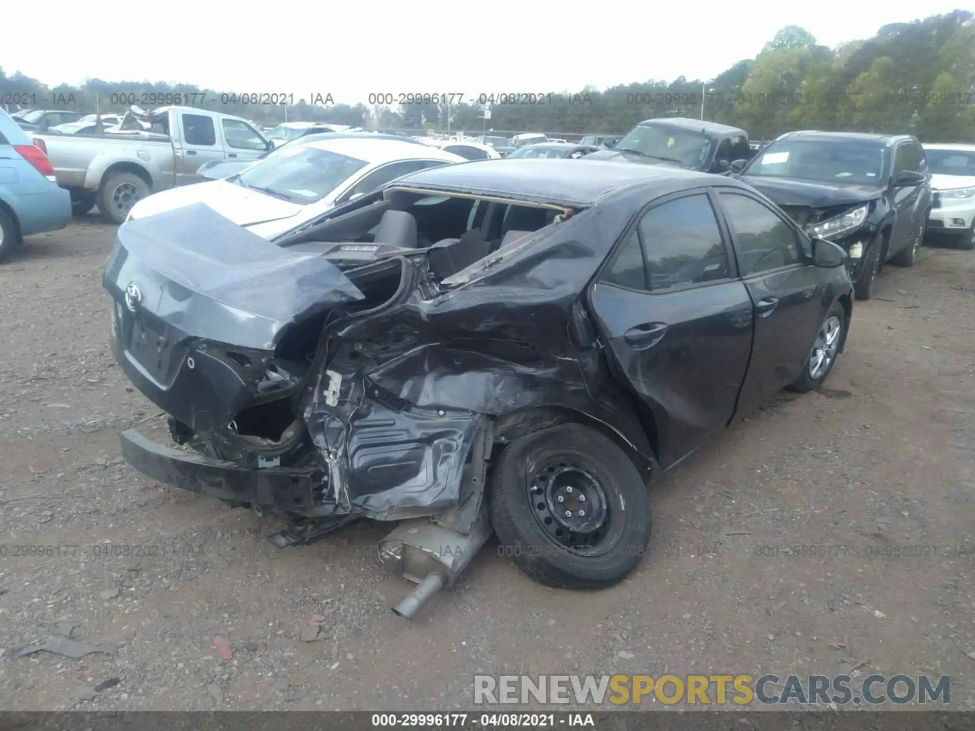 4 Photograph of a damaged car 2T1BURHE8KC157205 TOYOTA COROLLA 2019