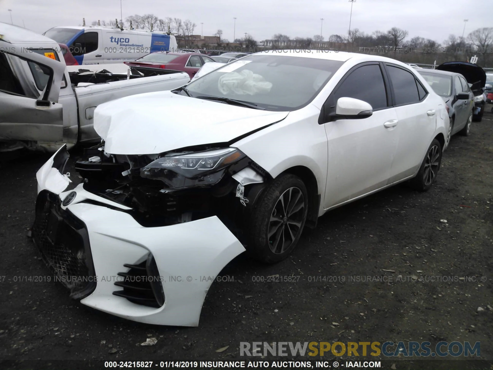 2 Photograph of a damaged car 2T1BURHE8KC157754 TOYOTA COROLLA 2019