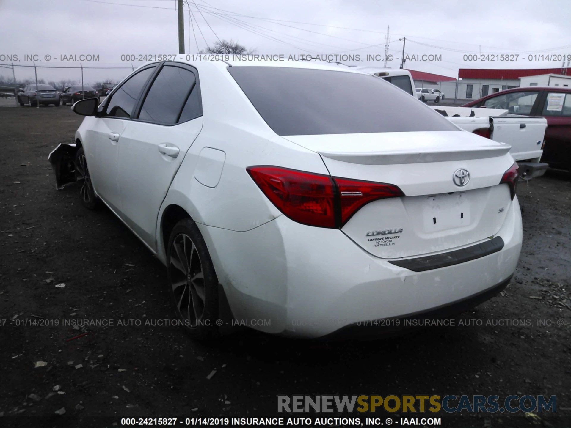 3 Photograph of a damaged car 2T1BURHE8KC157754 TOYOTA COROLLA 2019