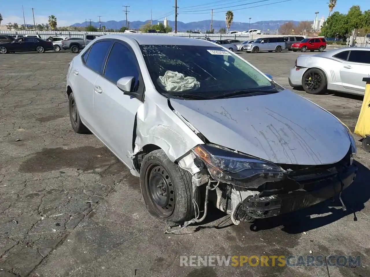 1 Photograph of a damaged car 2T1BURHE8KC157933 TOYOTA COROLLA 2019