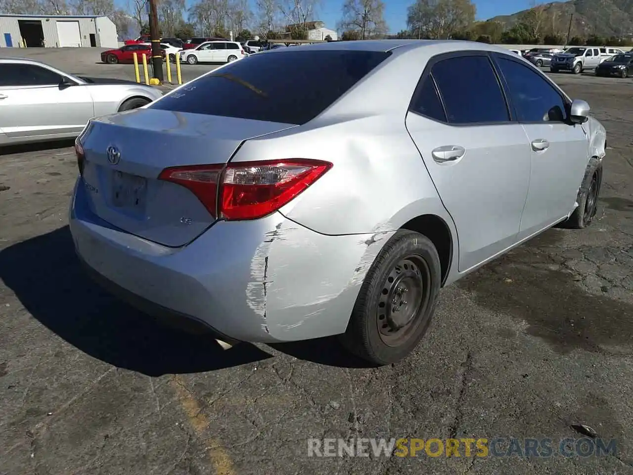 4 Photograph of a damaged car 2T1BURHE8KC157933 TOYOTA COROLLA 2019