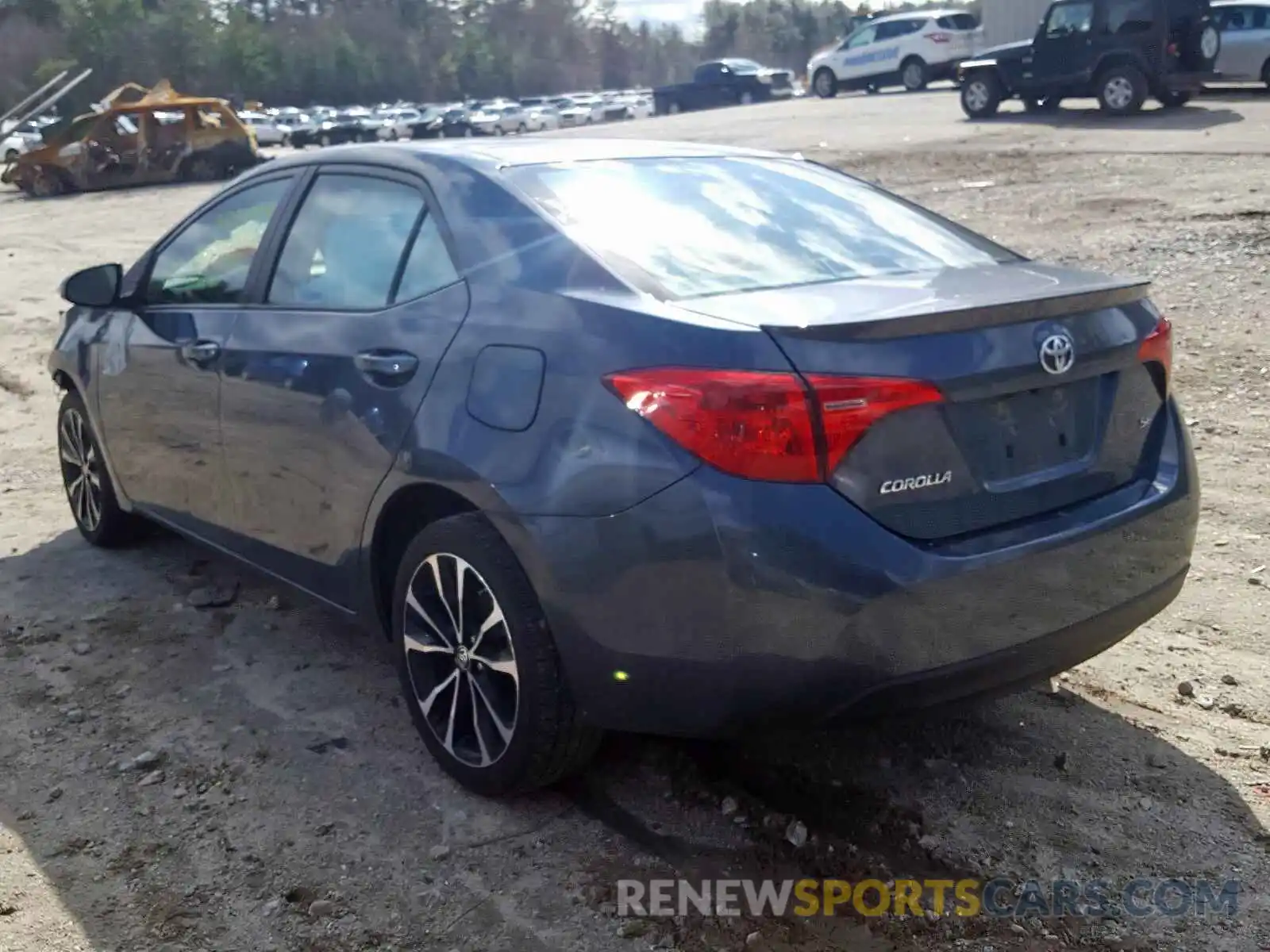 3 Photograph of a damaged car 2T1BURHE8KC158001 TOYOTA COROLLA 2019