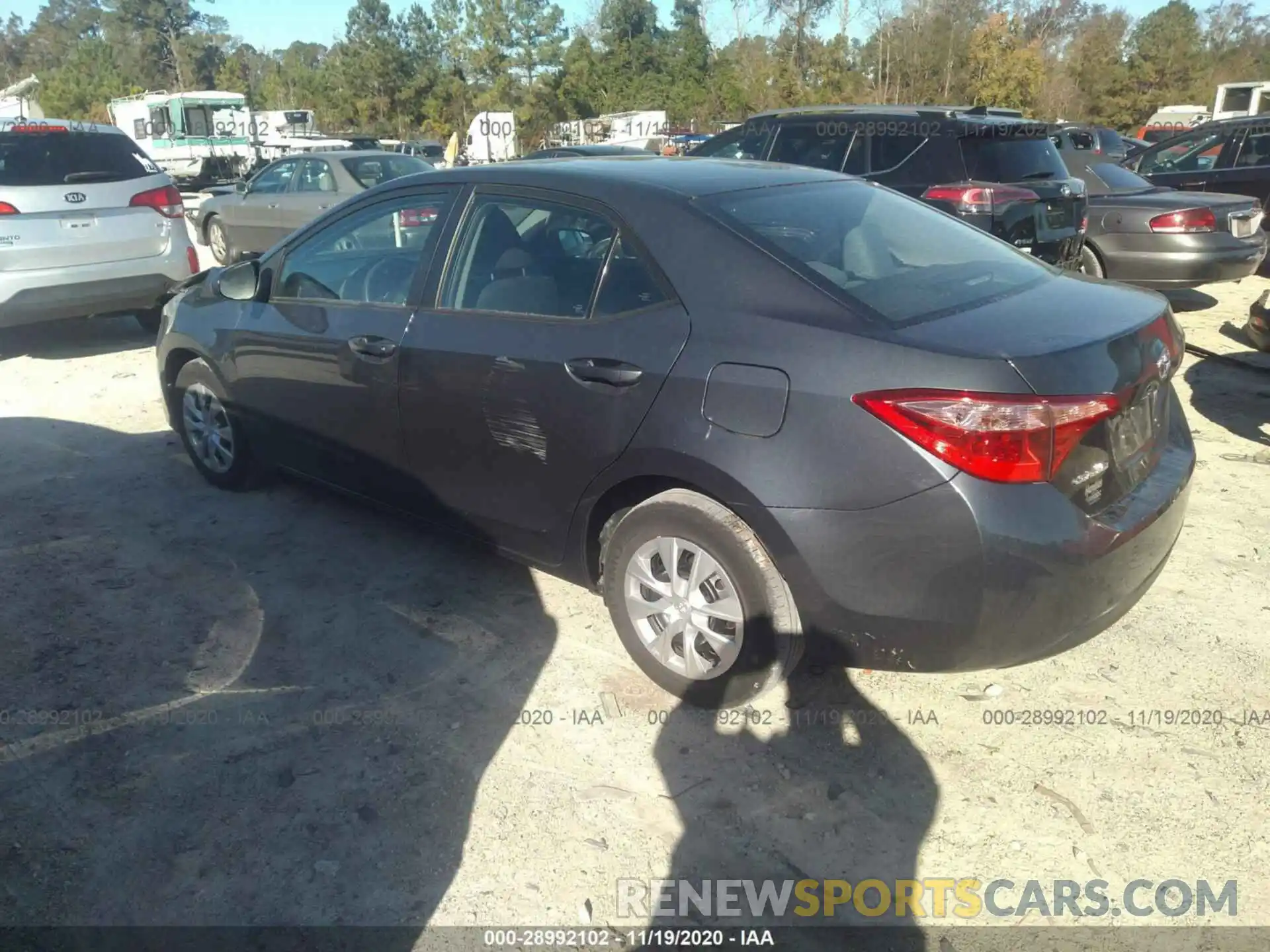 3 Photograph of a damaged car 2T1BURHE8KC158399 TOYOTA COROLLA 2019