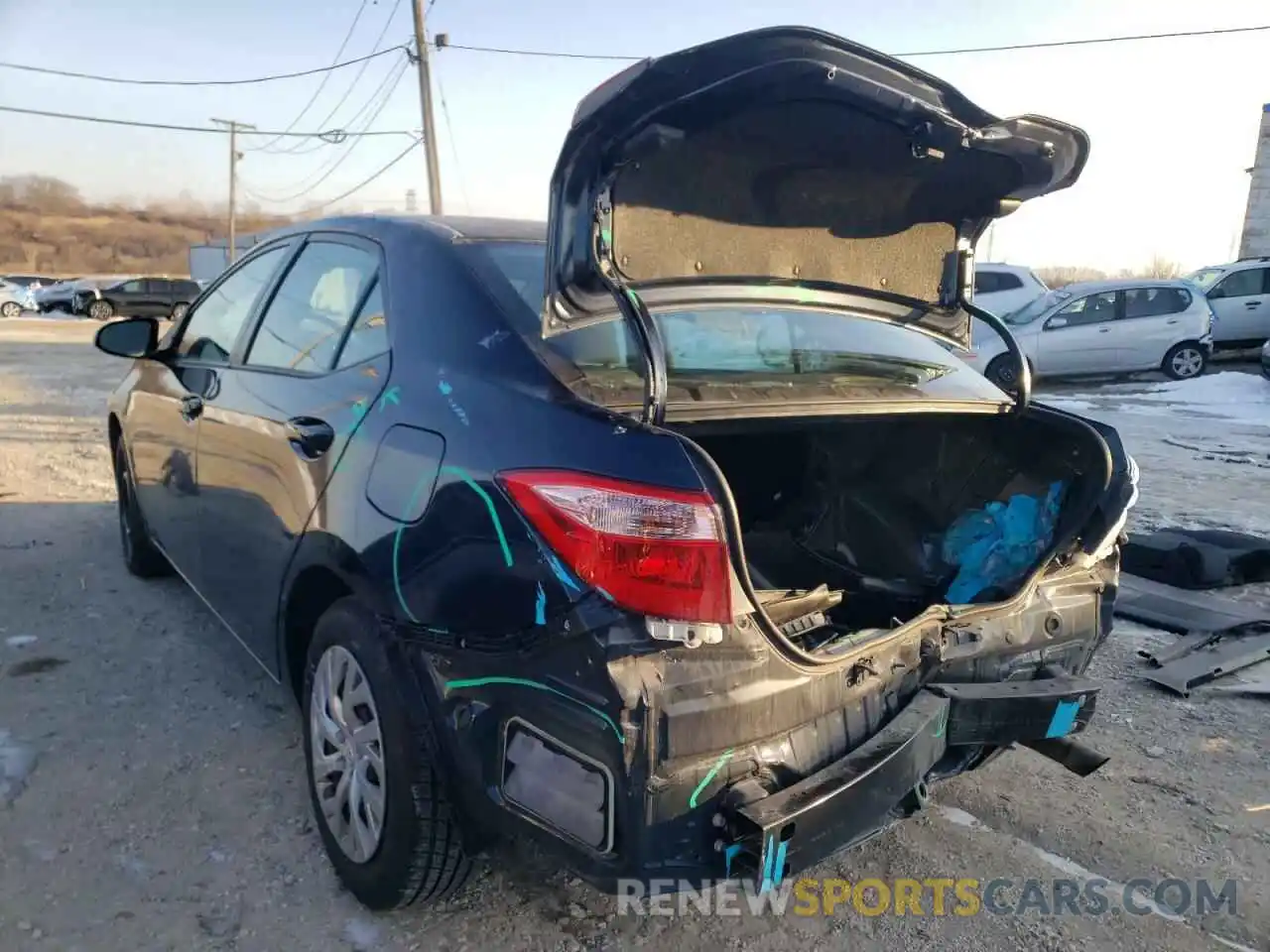 3 Photograph of a damaged car 2T1BURHE8KC158497 TOYOTA COROLLA 2019