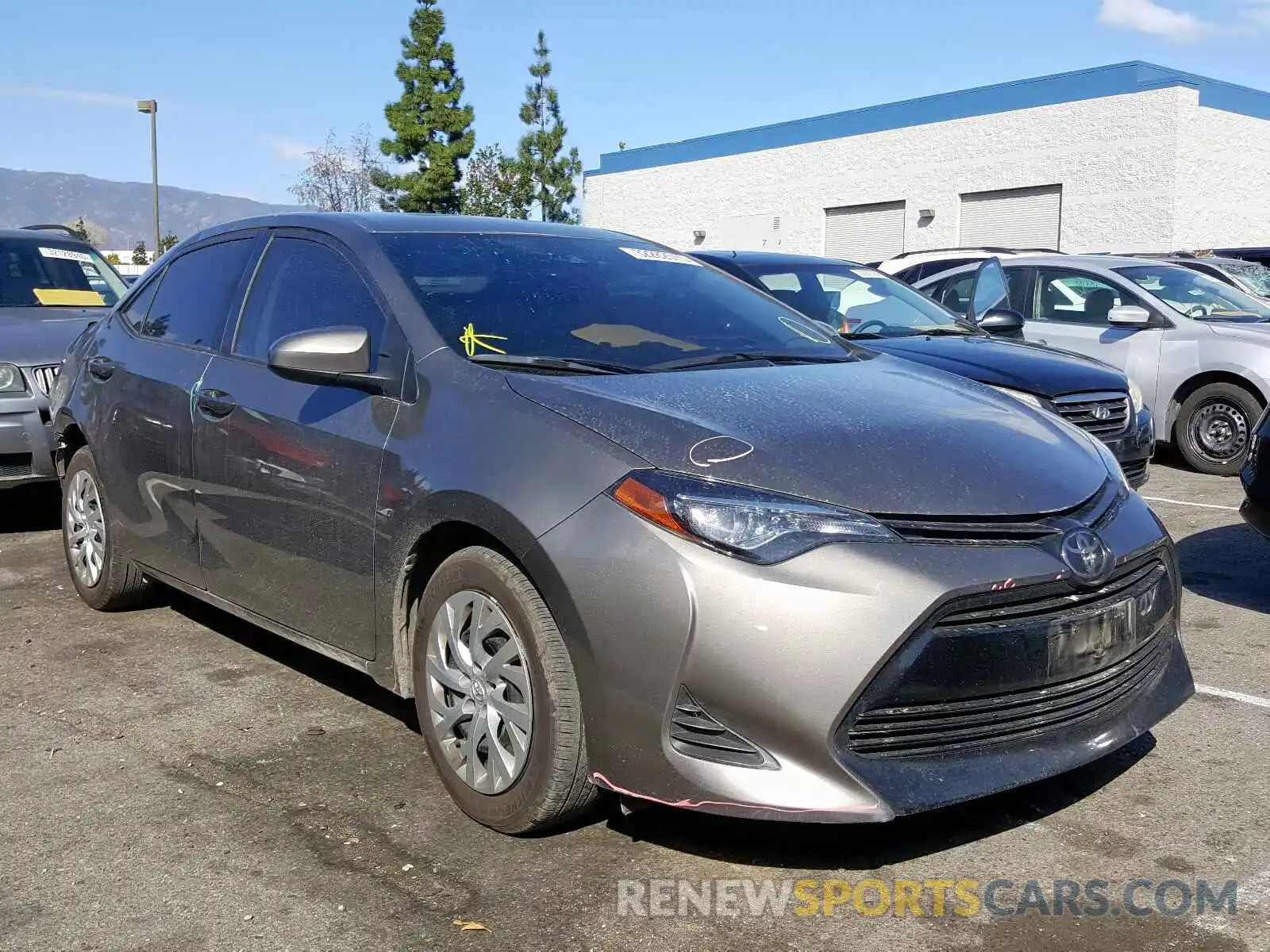 1 Photograph of a damaged car 2T1BURHE8KC158676 TOYOTA COROLLA 2019