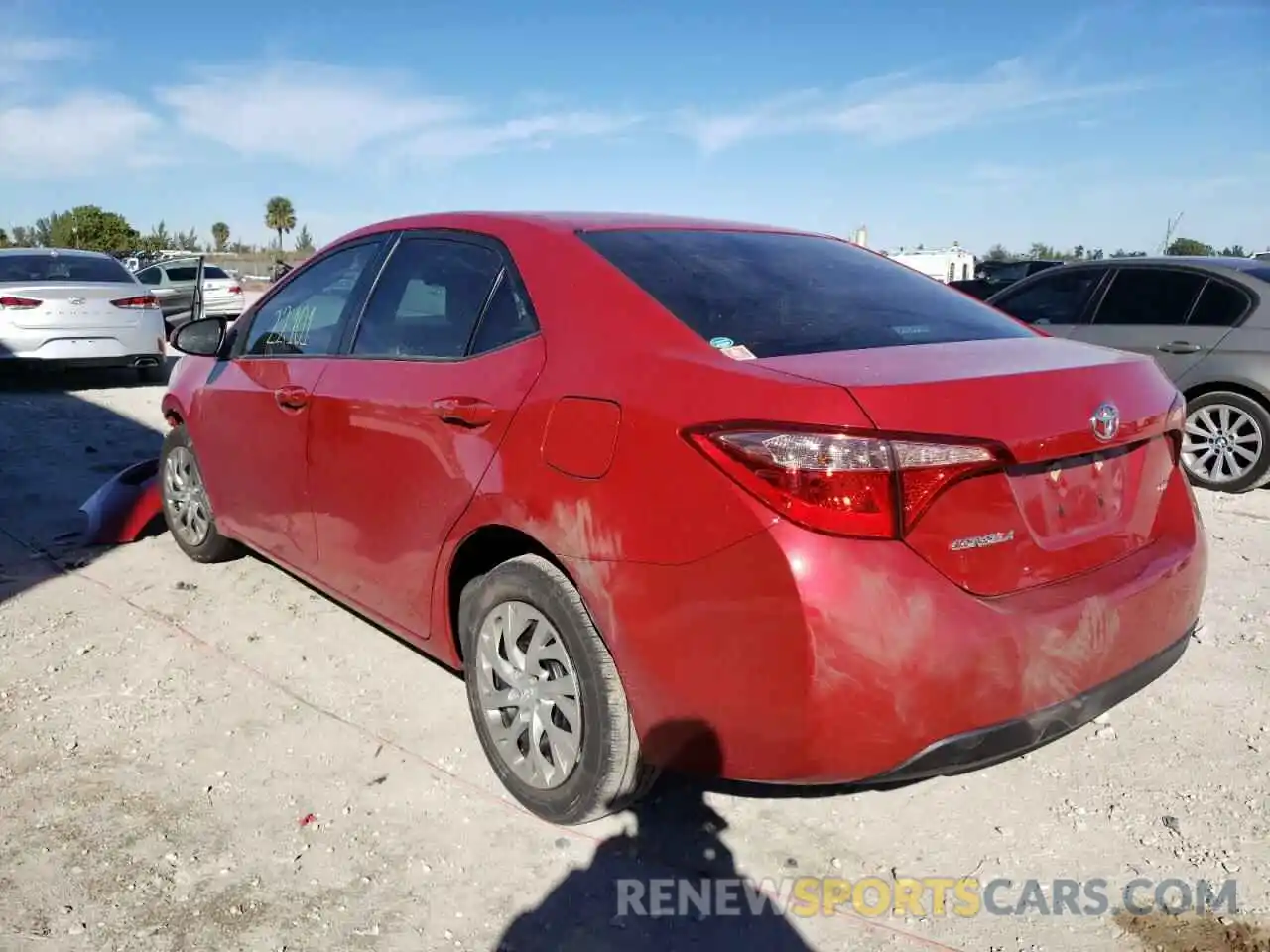 3 Photograph of a damaged car 2T1BURHE8KC159195 TOYOTA COROLLA 2019