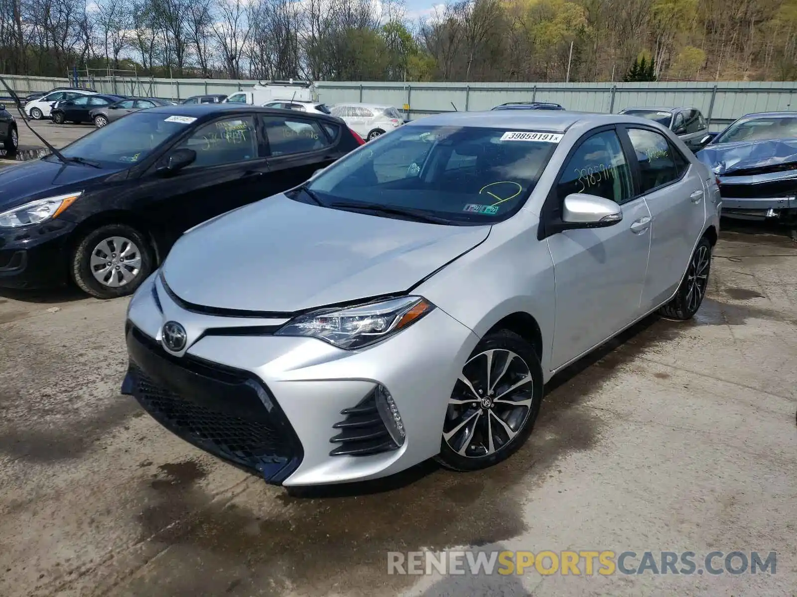 2 Photograph of a damaged car 2T1BURHE8KC159617 TOYOTA COROLLA 2019