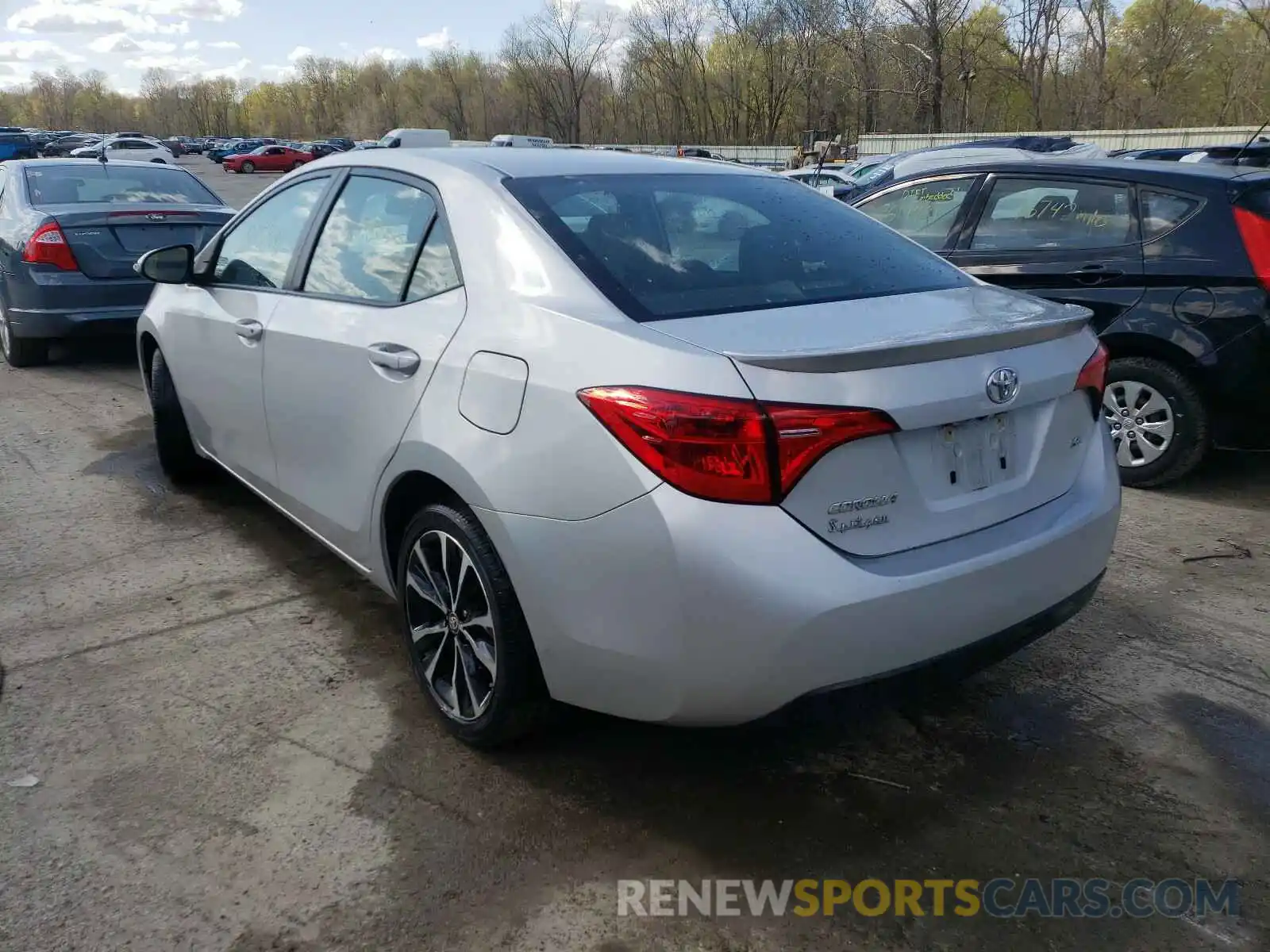 3 Photograph of a damaged car 2T1BURHE8KC159617 TOYOTA COROLLA 2019