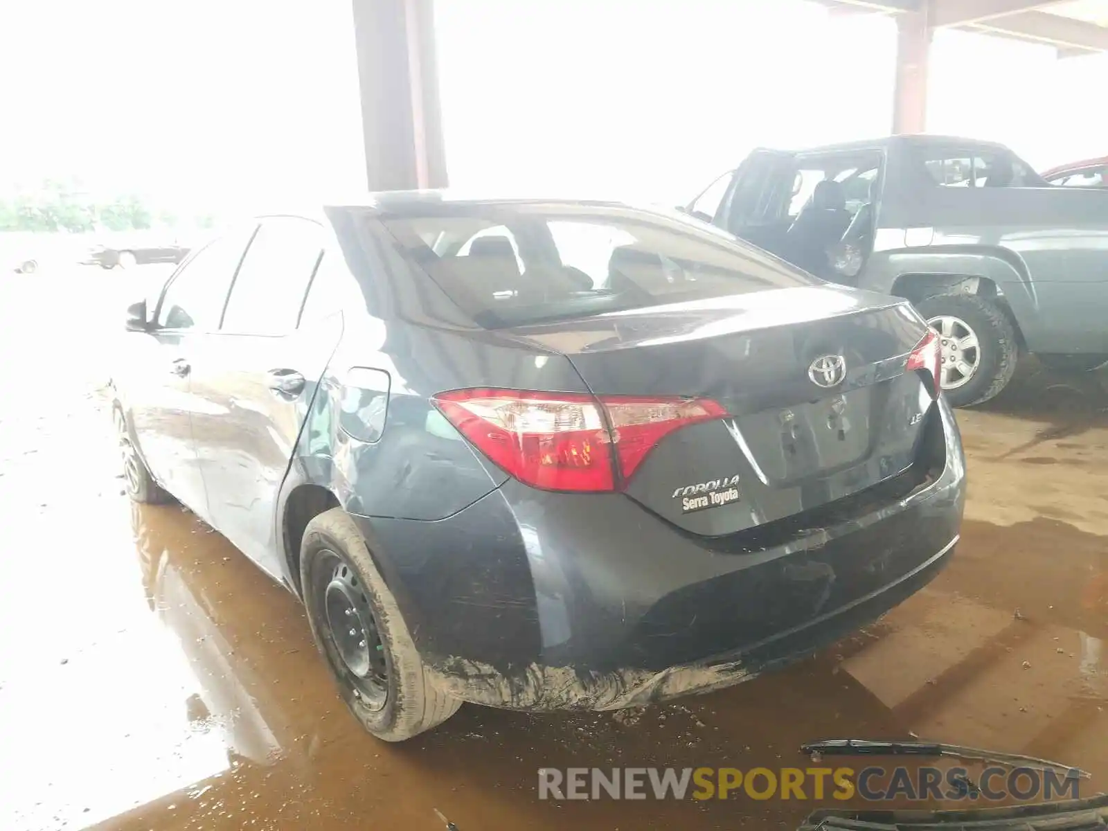 3 Photograph of a damaged car 2T1BURHE8KC160072 TOYOTA COROLLA 2019