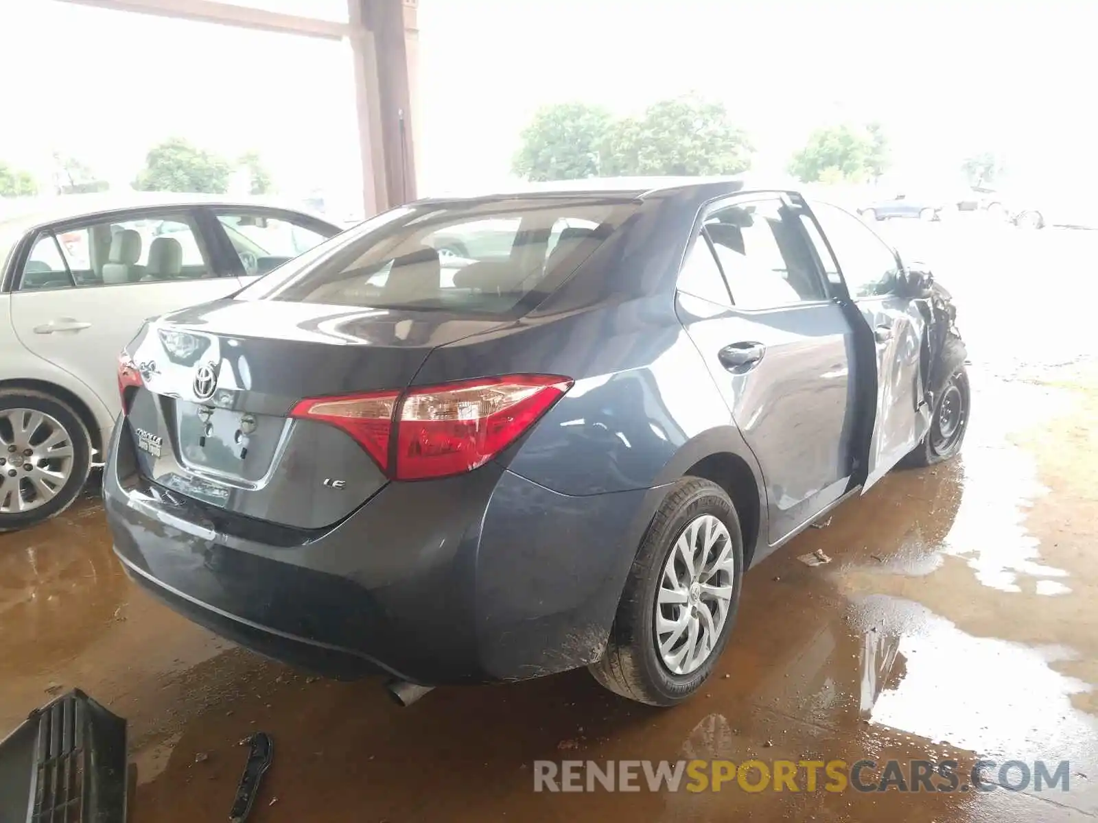 4 Photograph of a damaged car 2T1BURHE8KC160072 TOYOTA COROLLA 2019