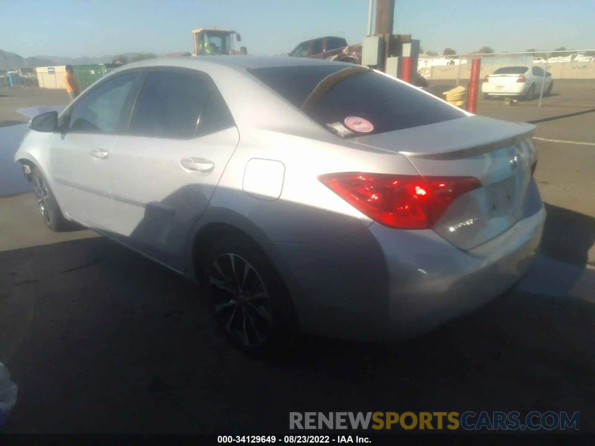 3 Photograph of a damaged car 2T1BURHE8KC161089 TOYOTA COROLLA 2019