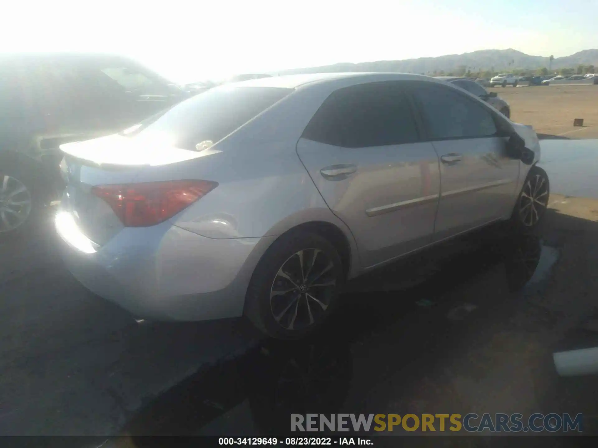 4 Photograph of a damaged car 2T1BURHE8KC161089 TOYOTA COROLLA 2019